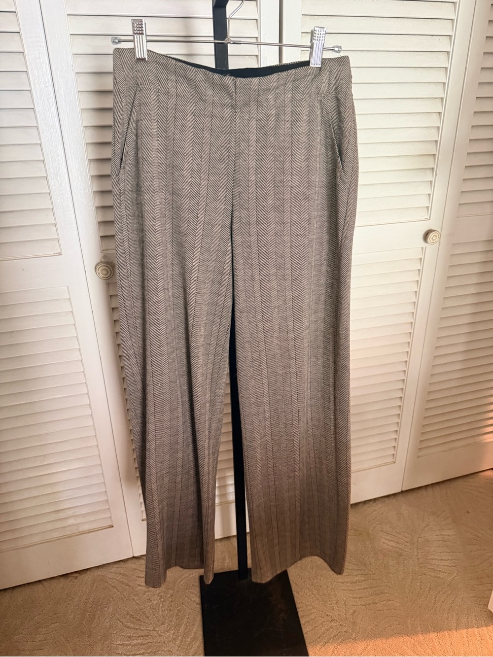 Max Studio Wide-Leg Dress Pants in Heather Gray